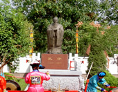 The Sculpture of Confucius